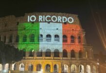 Il Colosseo con il Tricolore per ricordare le vittime delle foibe