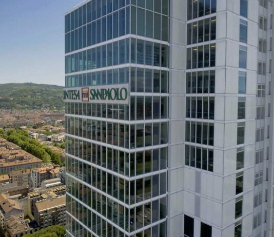 Intesa Sanpaolo, via libera dalla Bce all’acquisizione di Mps