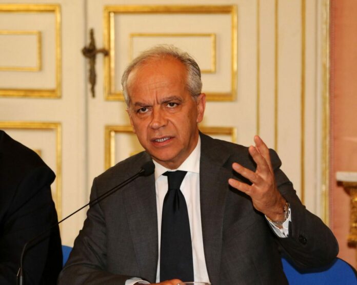 Napoli Il ministro dell'Interno Matteo Piantedosi in Prefettura per partecipare al Comitato provinciale per l'Ordine e la Sicurezza pubblica