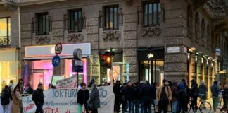 Cospito, presidio anarchico davanti a sede Fdi di Milano
