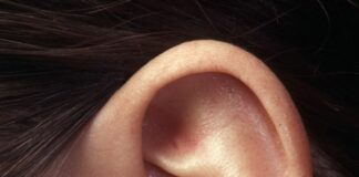 World Hearing Day, nel mondo 1 persona su 5 soffre di un calo dell’udito