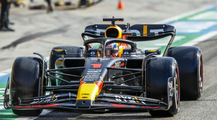 Pole position Verstappen in Bahrain, Ferrari in seconda fila