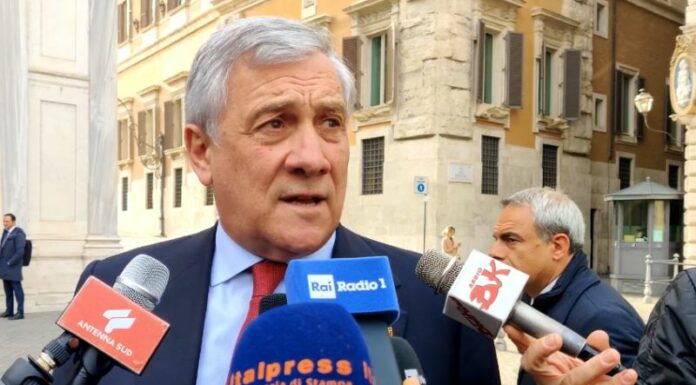 Immigrazione, Tajani “Serve un decreto flussi a livello Ue”