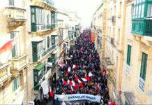 Malta, in migliaia protestano contro governo laburista