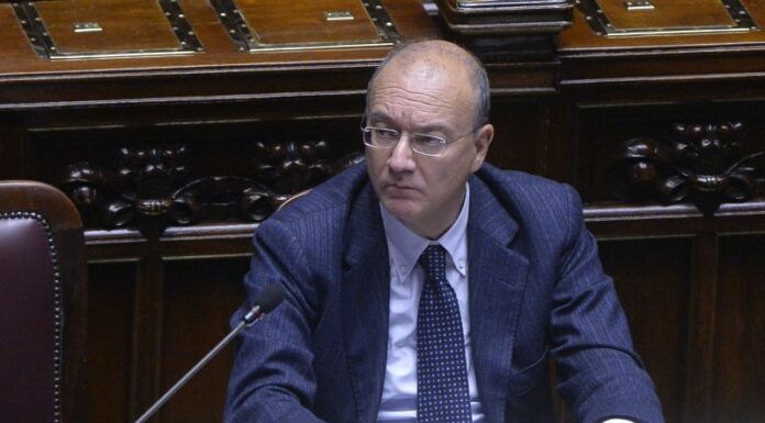 Valditara “Lavoriamo a scuola 4.0, potenziare didattica e ricerca”