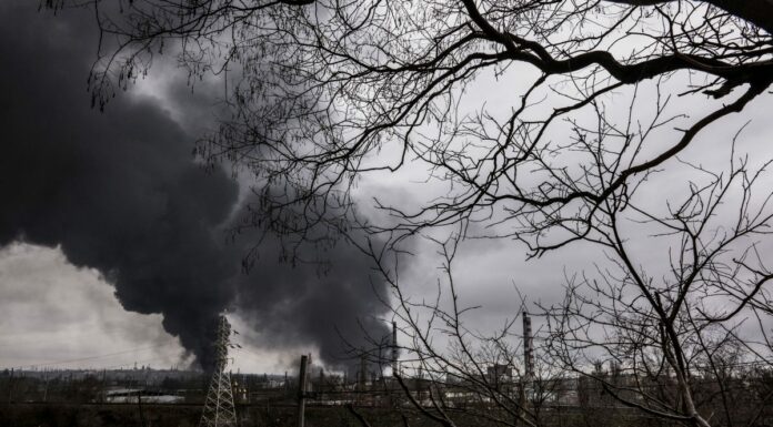 Ucraina, attacchi missilistici russi in tutto il Paese