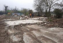 Demolite baracche abusive sulla sponda destra del Baganza a Parma