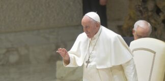 Papa Francesco “Se la stanchezza mi annebbierà darò le dimissioni”