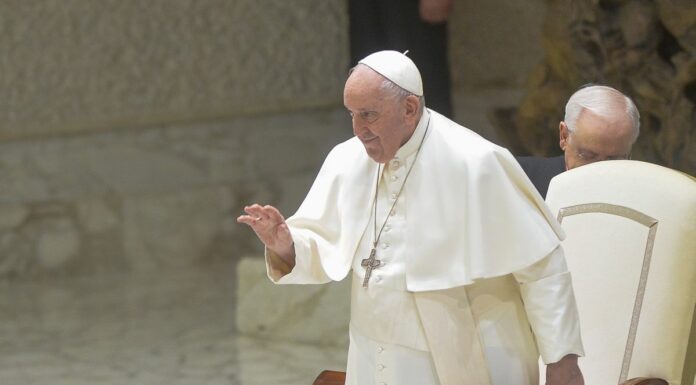 Papa Francesco “Se la stanchezza mi annebbierà darò le dimissioni”