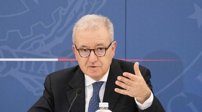 Immigrazione, Mantovano “Sulla Bossi-Fini serve qualcosa di nuovo”