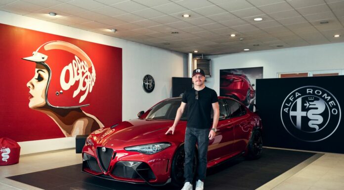 Valtteri Bottas entra nella “Tribe” Alfa Romeo con la sua Giulia GTam