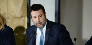 Salvini “Disgustoso ipotizzare che Guardia Costiera non salvi vite”