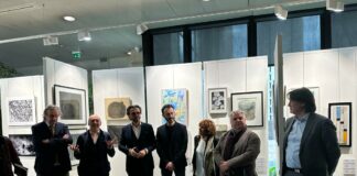 Trentadue dipinti di artisti emergenti in mostra in Regione