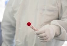 Covid, Rt in calo a 0,94. Quattro regioni a rischio alto