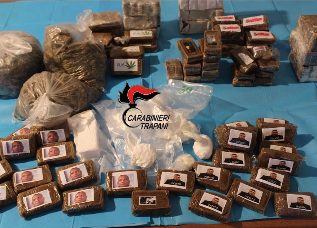 Marsala, droga “marchiata” Messina Denaro e Riina, arrestato 28enne Marsala, droga “marchiata” Messina Denaro e Riina, arrestato 28enne
