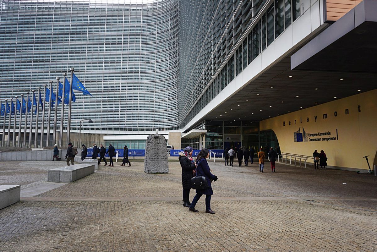 Auto green, Italia a Commissione Ue “Non escludere biocarburanti” Auto green, Italia a Commissione Ue “Non escludere biocarburanti”