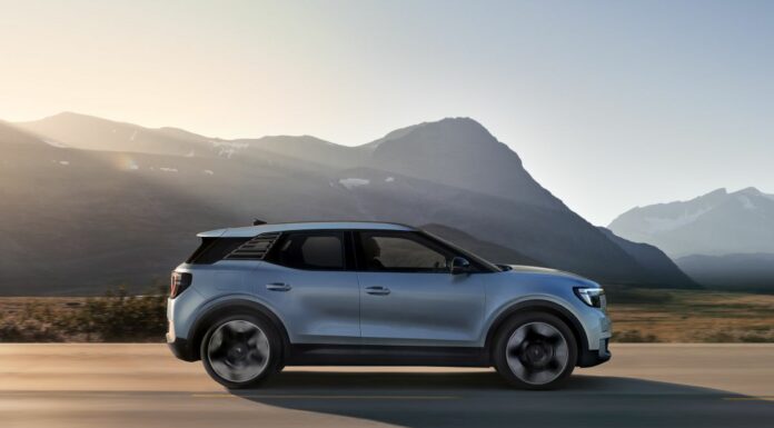 Explorer 100% elettrico, il primo SUV Ford a emissioni zero