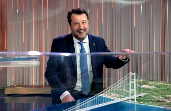 Il Ministro delle Infrastrutture e Trasporti Matteo Salvini ospite della trasmissione tv