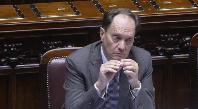 Governo, Ciriani “Coalizione compatta, nessun fronte aperto”