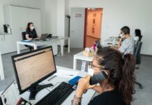 L’occupazione accelera, i servizi trainano la domanda di lavoro