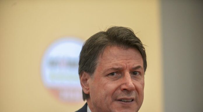 Ucraina, Conte “Governo schienato a direttive Nato”
