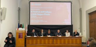 Toscana, parte da palazzo del Pegaso Festival itinerante lingua italiana