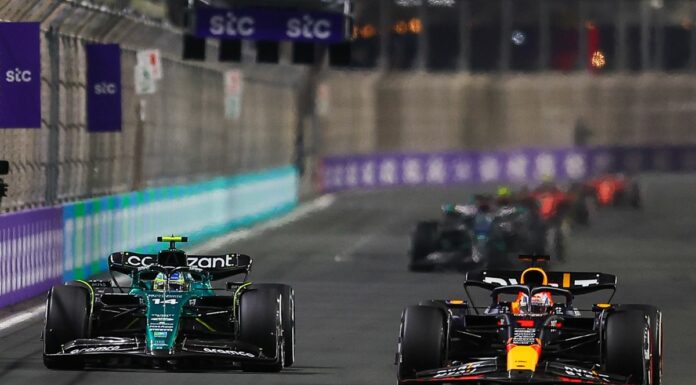 Pioggia, Verstappen e Alonso protagonisti in Australia