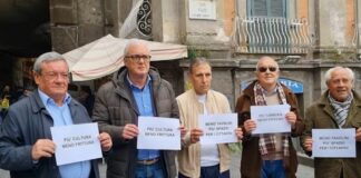 Centro storico Napoli, Associazioni culturali “Cancellare osservatorio”