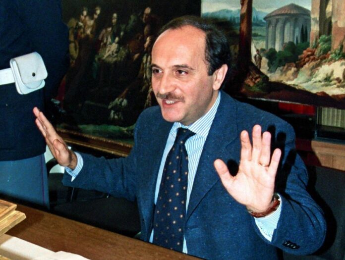 NICOLA CALIPARI DEL SISMI UCCISO IERI A BAGDAD DOPO LIBERAZIONE DI GIULIANA SGRENA