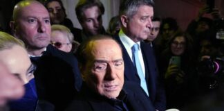 Berlusconi dimesso dall’ospedale San Raffaele