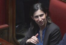 Pd, Elly Schlein proclamata segretaria “E’ una nuova primavera”