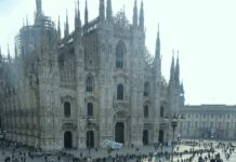 Milano abbraccia i familiari delle vittime innocenti delle mafie