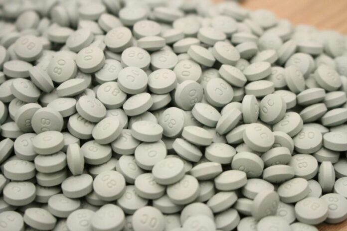CARABINIERI DI SAN DONATO SEQUESTRANO FARMACI ANTIDOLORIFICI PER MALATI DI CANCRO CHE VENIVANO SPACCIATI FUORI DALLE SCUOLE COME STUPEFACENTI PER I GIOVANI
