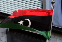 Elicottero da soccorso precipita in una base militare in Libia, almeno 5 morti