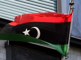 مقتل 5 أشخاص في تحطم مروحية إسعاف تتحطم في قاعدة عسكرية بليبيا