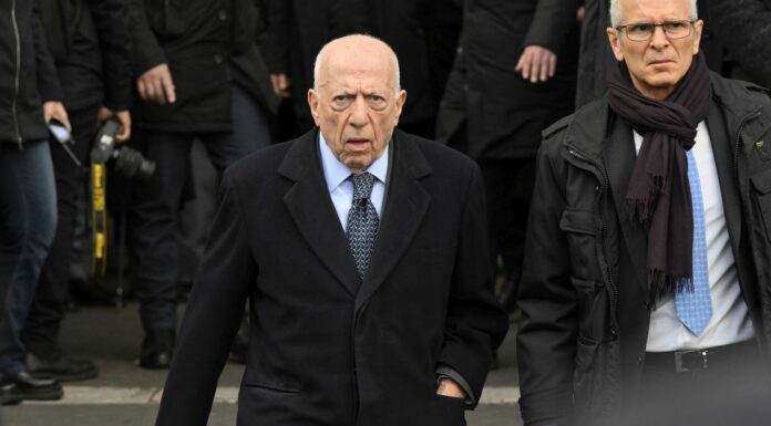 Berlusconi, Fedele Confalonieri “Sta meglio di prima”