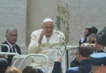 Il Papa non parteciperà alla Via Crucis, la seguirà da Santa Marta