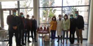 Amap dona uova Pasqua a bimbi Ospedale Bambini e Missione Biagio Conte