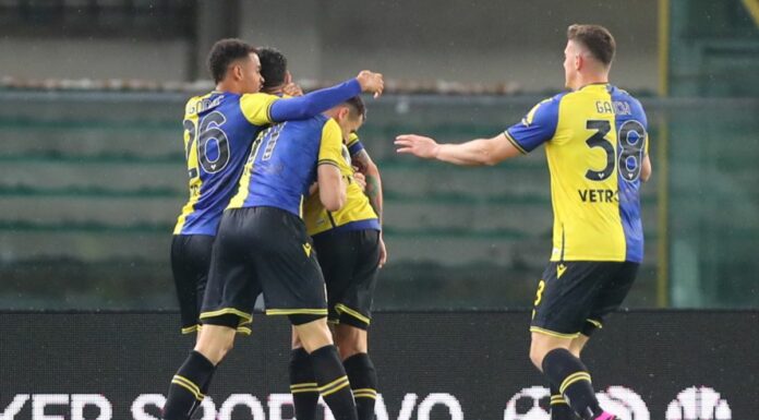 Il Verona ribalta il Sassuolo e resta in corsa per la salvezza
