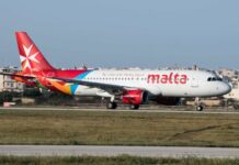 Volo Air Malta in ritardo di 6 ore, passeggeri chiedono risarcimento