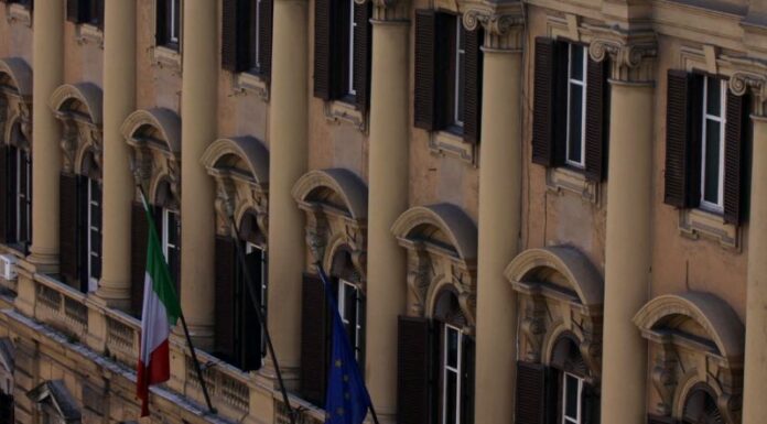 Nomine, Cattaneo ad e Scaroni presidente Enel. Cingolani a Leonardo. Confermati Descalzi (Eni) e Del Fante (Poste)