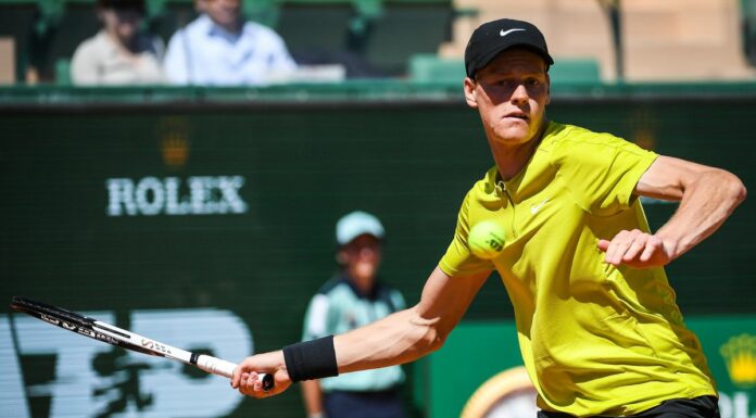 A Montecarlo Sinner batte Musetti e vola in semifinale