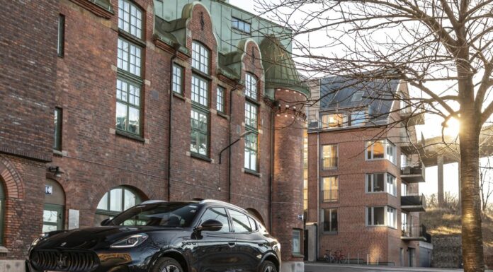 Prima mondiale al Salone di Shanghai per Maserati Grecale Folgore