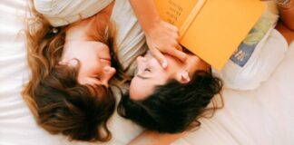 Sempre più adolescenti vivono da “gender fluid”