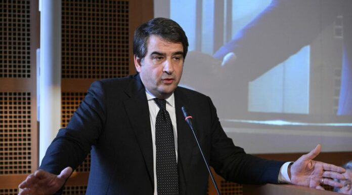 Pnrr, Fitto incontra i ministri sulla terza rata e la scadenza di giugno