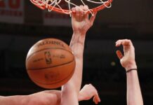 Philadelphia chiude i conti, Phoenix allunga