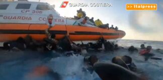 Immigrazione, 35 imbarcazioni soccorse e 4 naufragi