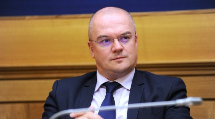 Borghi lascia il Pd e passa a Iv “Con Schlein partito massimalista”