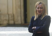 Def, Meloni “Brutta figura, ma non c’è un problema politico”