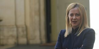 Def, Meloni “Brutta figura, ma non c’è un problema politico”
